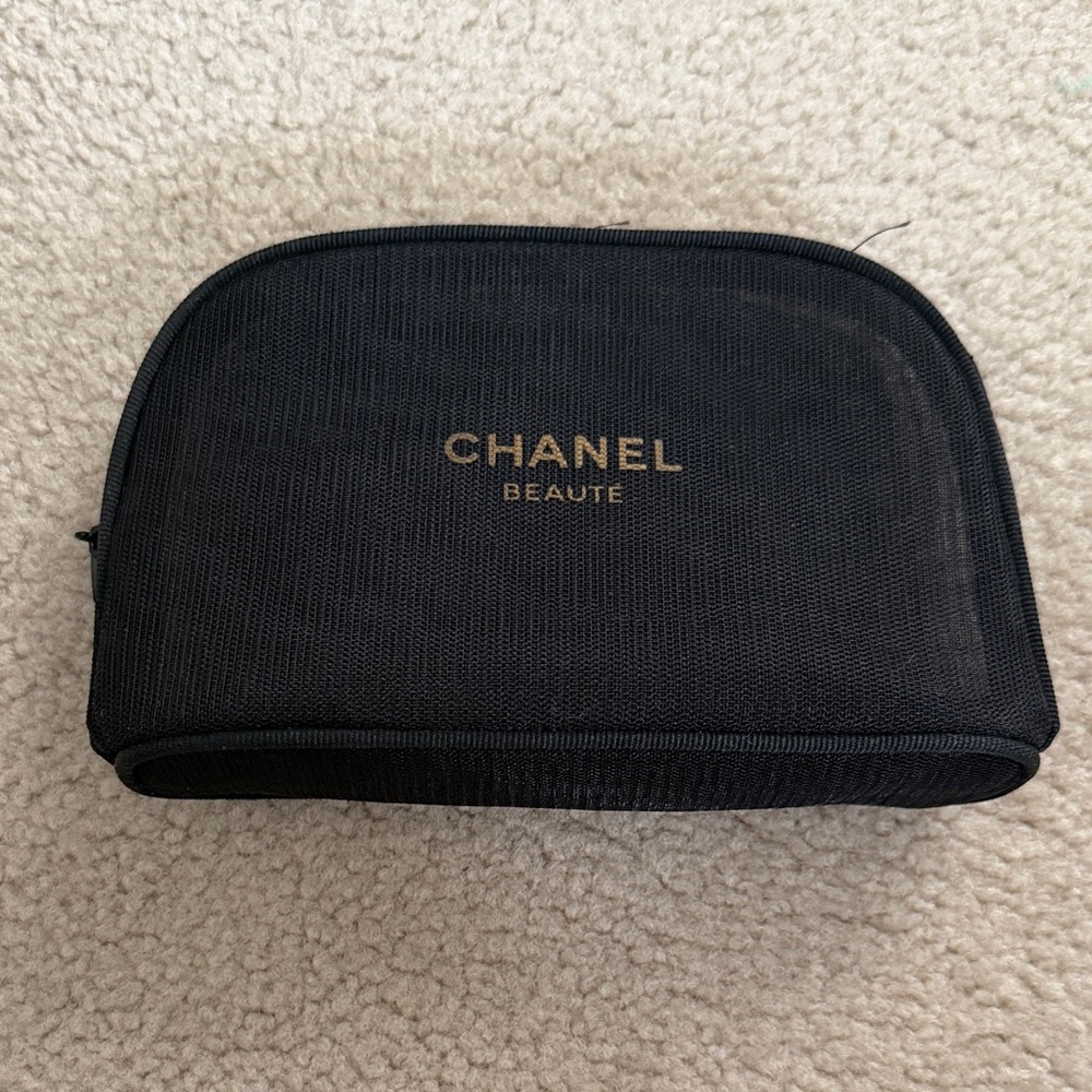 CHANEL Beauté Black and Gold Mesh Logo Cosmetic Pouch